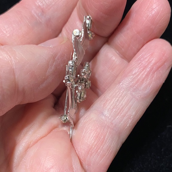 Vintage Krementz Silver rhinestone Floral Brooch - Picture 5 of 8